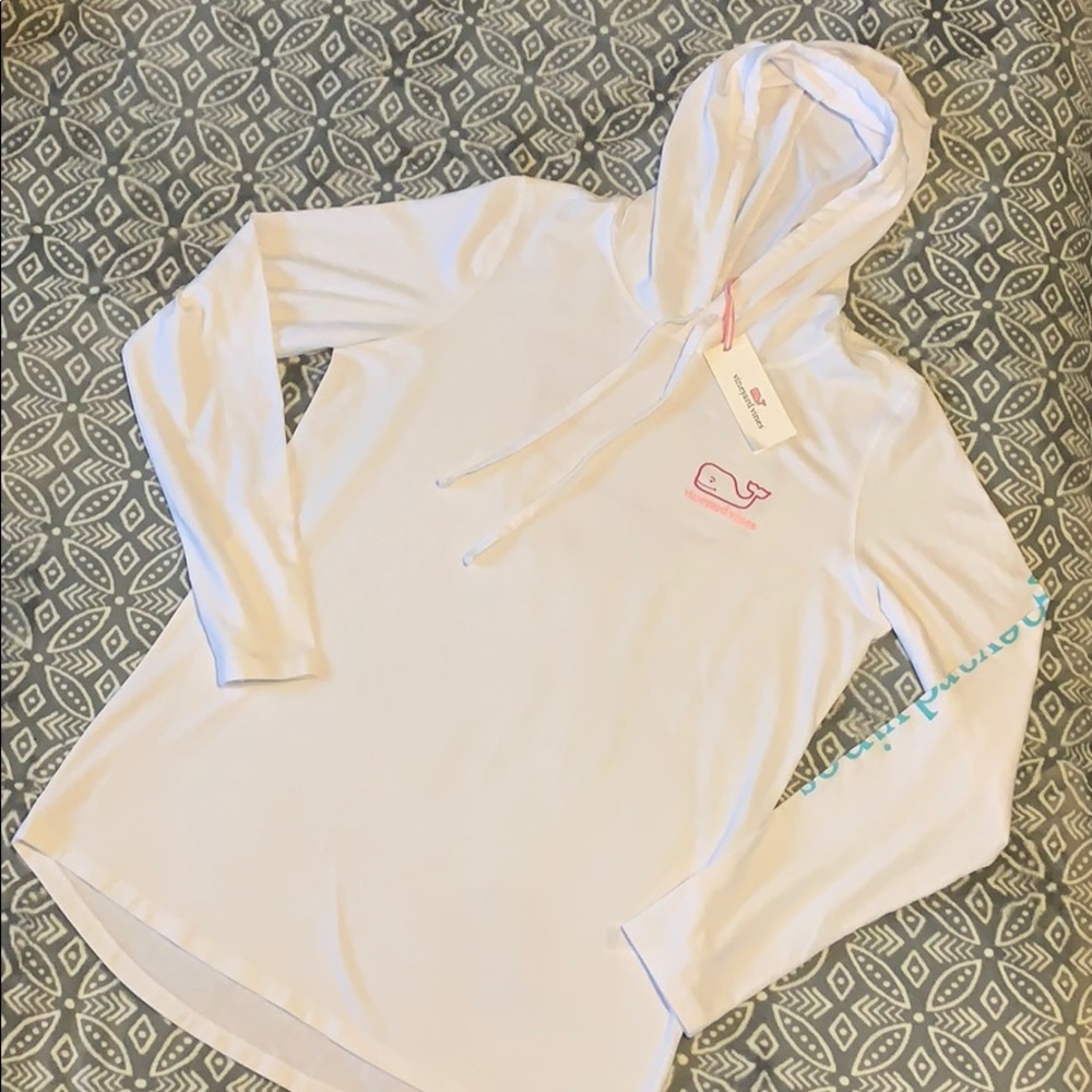 Womens long sleeve vineyard vines shirt